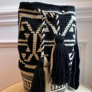 ARYA Handwoven Wayuu Bag